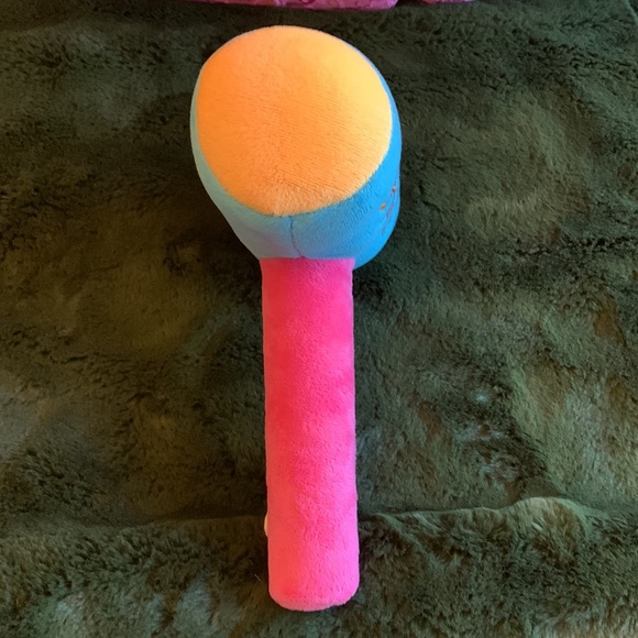 FREE with purchase of $100🎉🎊- Big Bang Plush Hammer - Picture 4 of 5